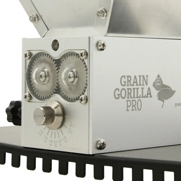 Šrotovník válečkový Brewferm Grain Gorilla PRO se 3 nerezovými válci